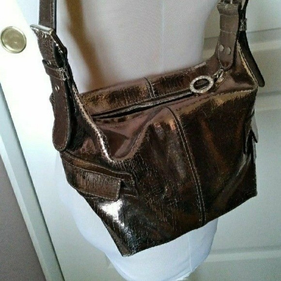 VINTAGE METALLIC LEATHER BUCKET BAG GUC - Picture 13 of 16
